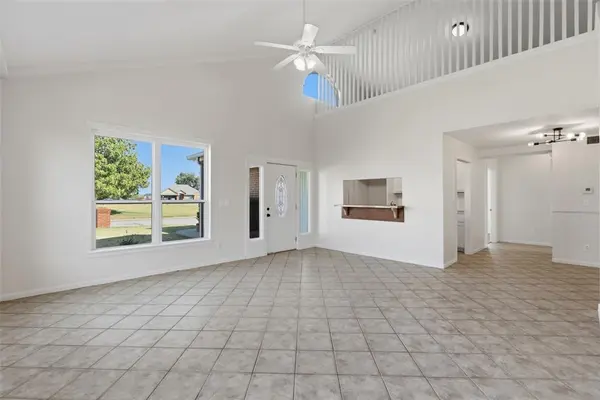 2302 Oakridge DR, Purcell, OK 73080