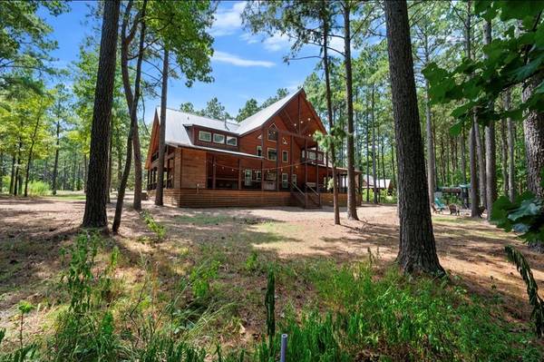 145 HACKBERRY FLATS TRL, Broken Bow, OK 74728