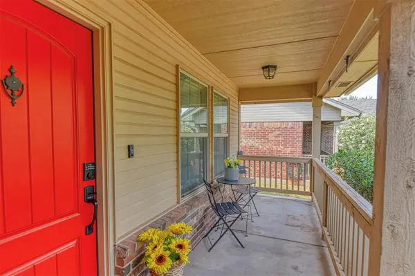 2712 Red Fish RD, Norman, OK 73069