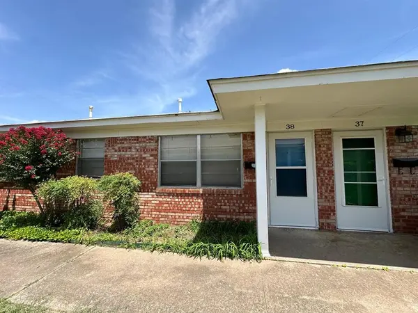 500 Stinson ST #Apt 38, Norman, OK 73072