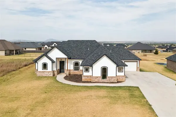 12711 Ridge RD, Elgin, OK 73538