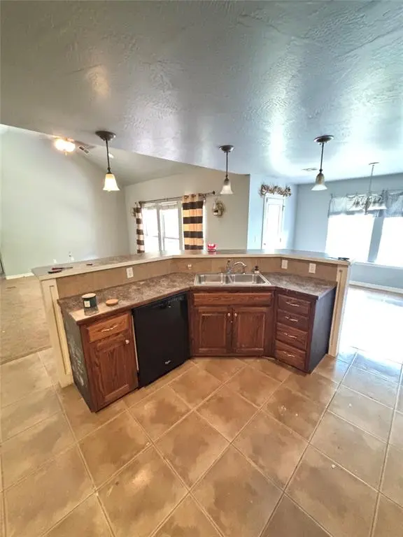 1903 E Duke AVE, Stillwater, OK 74075