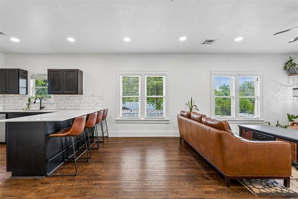 1612 W Harrison AVE, Guthrie, OK 73044