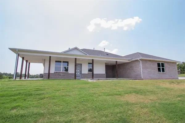 17584 Salma RD, Choctaw, OK 73020