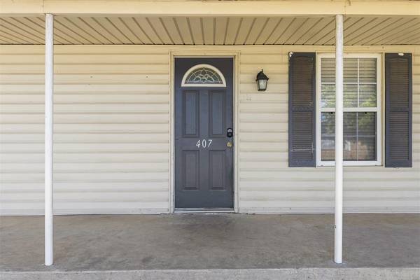 407 S Texas ST, Elmore City, OK 73433