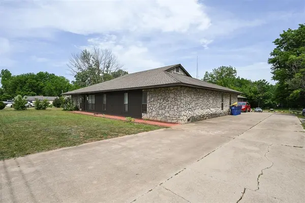 908 E 12th AVE, Stillwater, OK 74074