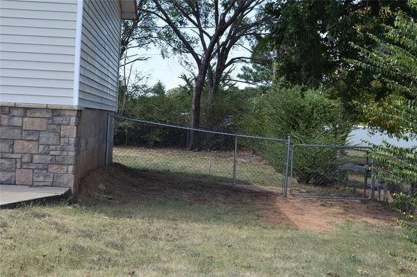 428599 Texanna RD, Porum, OK 74455
