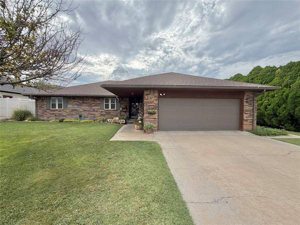 1936 Blue Sage DR, Guymon, OK 73942