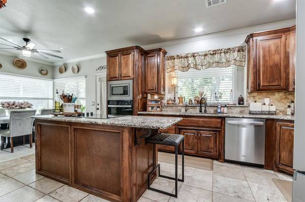 13400 Lakeshore DR, Piedmont, OK 73078