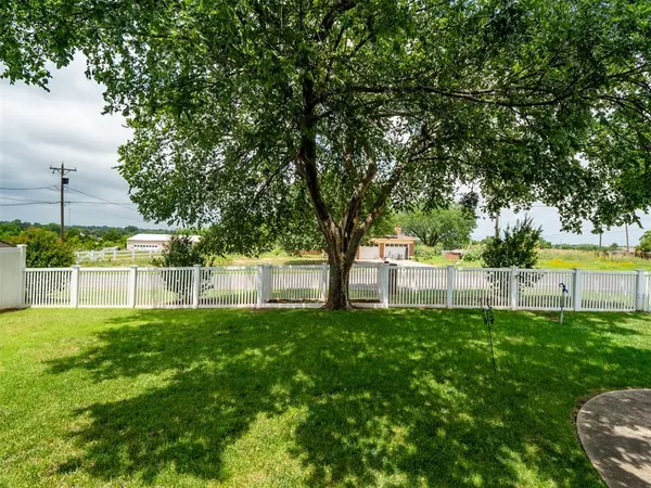 16003 Gaddy RD, Shawnee, OK 74801