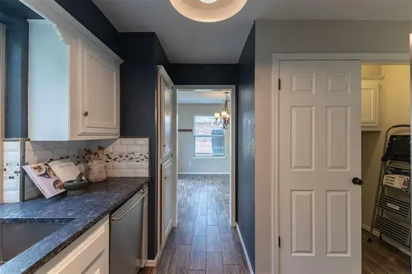 10511 White Oak Canyon RD, Oklahoma City, OK 73162