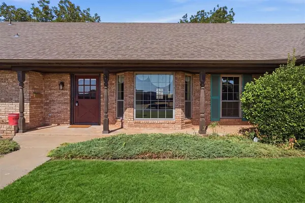1619 Crestview DR, Cordell, OK 73632