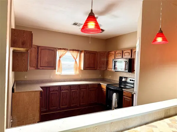 1651 Kiamichi RD, Norman, OK 73026