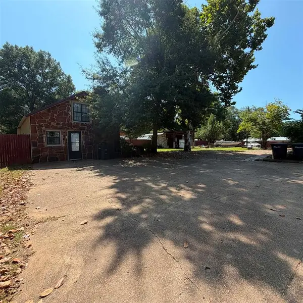1505 S Park 1/2 DR, Broken Bow, OK 74728