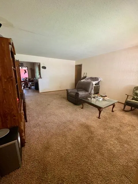 408 SW 63rd PL, Oklahoma City, OK 73139