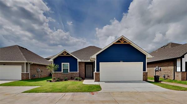 6916 Labelle DR, Warr Acres, OK 73132