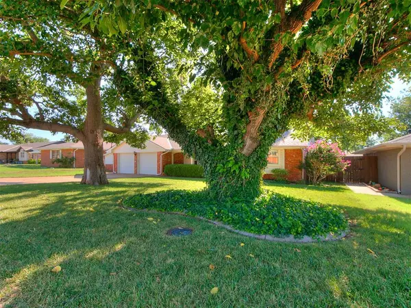 1413 S Oak ST, Kingfisher, OK 73750