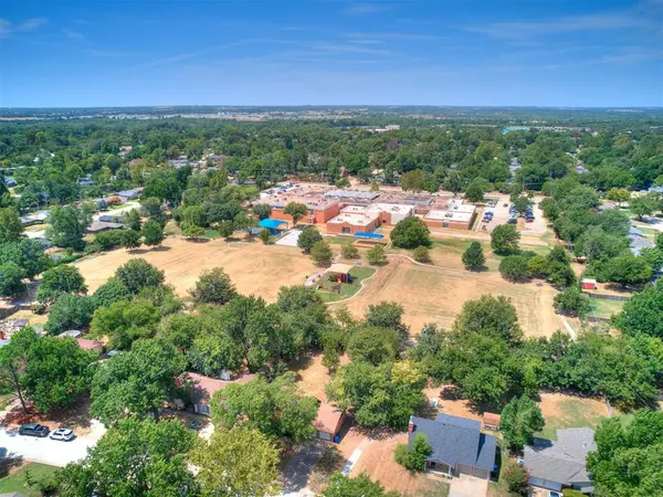 1415 Aladdin ST, Norman, OK 73072