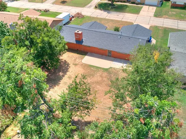 1415 Aladdin ST, Norman, OK 73072