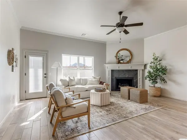 11700 SW 15th TER, Yukon, OK 73099