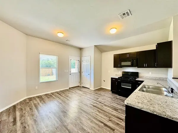 933 Klare LN, Oklahoma City, OK 73130
