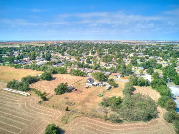 2201 S Choctaw AVE, El Reno, OK 73036