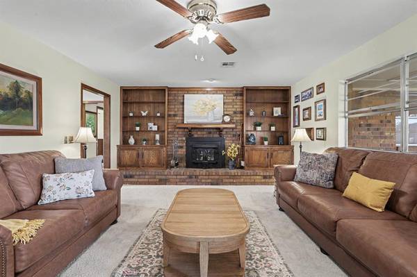 2808 Gettysburg RD, Edmond, OK 73013