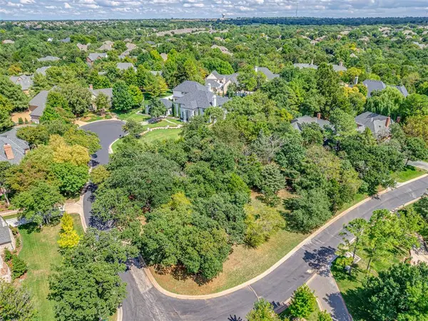 29 Saratoga WAY, Edmond, OK 73003