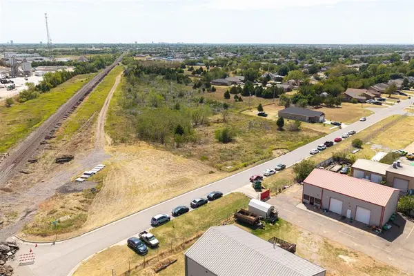 100 NW 121st ST, Oklahoma City, OK 73114