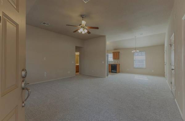 12368 SW 6th ST, Yukon, OK 73099