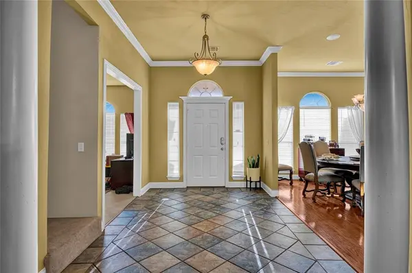 17105 Gladstone LN, Edmond, OK 73012