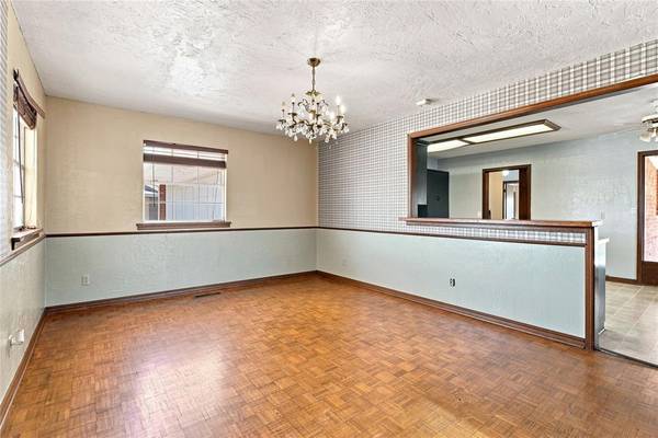 120 Gaynelle LN, Hobart, OK 73651