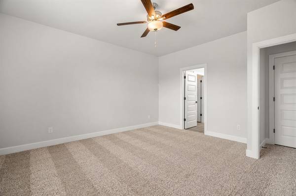 2349 Bohanan CT, Blanchard, OK 73010