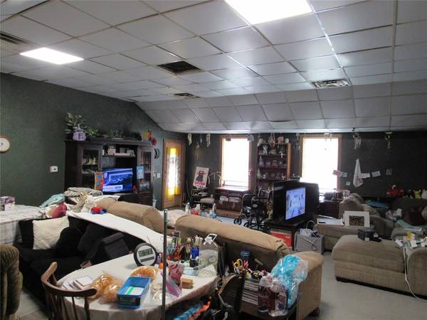103 E Quapaw, Lindsay, OK 73052