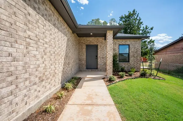 9606 NE 3rd ST, Midwest City, OK 73130