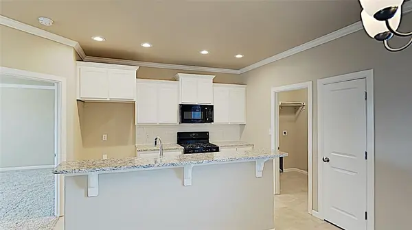 10704 Mountain Fork DR, Yukon, OK 73099