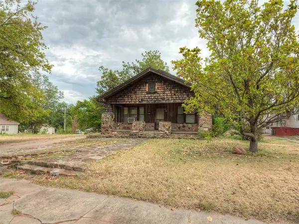 619 S 6th ST, Chickasha, OK 73018
