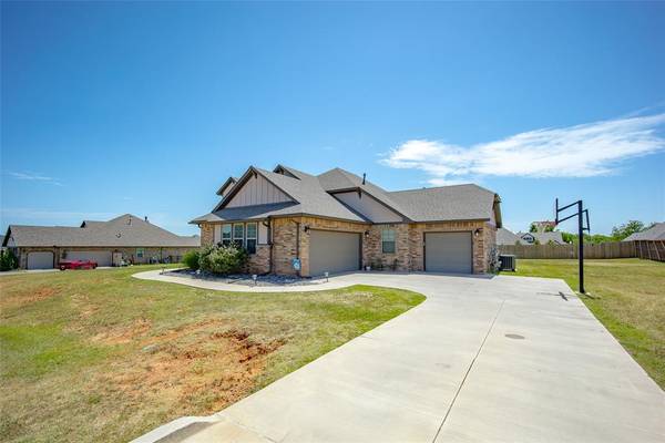 18392 Chuckwagon Trail, Norman, OK 73072