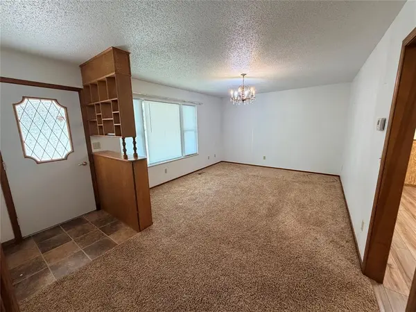 406 N Armor AVE, Canton, OK 73724