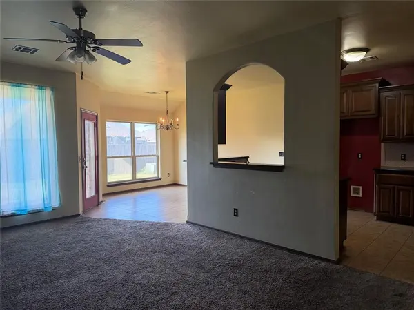 9008 NW 81st ST, Yukon, OK 73099