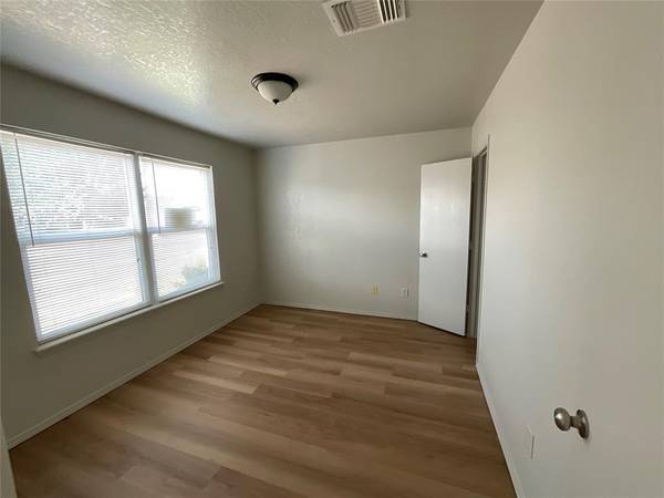 5517 Del Creek RD, Oklahoma City, OK 73117