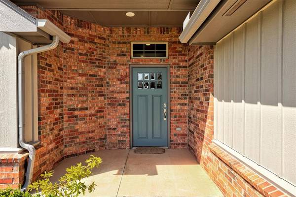 8117 NW 160th ST, Edmond, OK 73013