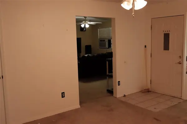 916 N Windermere DR, Oklahoma City, OK 73160