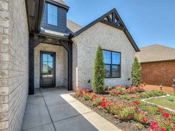 2217 Los Angeles AVE, Edmond, OK 73034