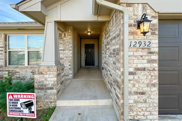 12932 NW 3rd TER, Yukon, OK 73099