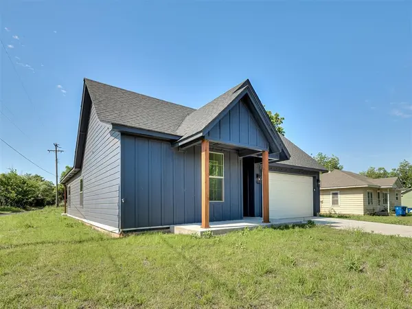 1925 E Springer AVE, Guthrie, OK 73044