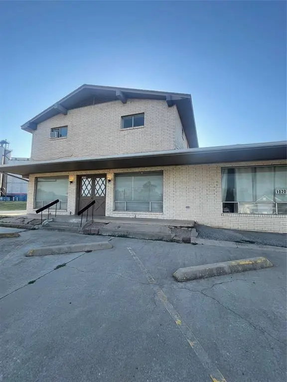 1020 Rock Island AVE #1, El Reno, OK 73036