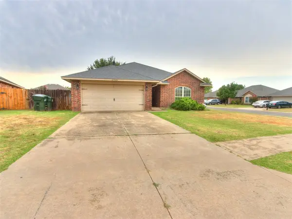 21925 Homesteaders RD, Edmond, OK 73012