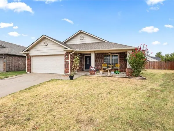 13333 SW 3rd ST, Yukon, OK 73099