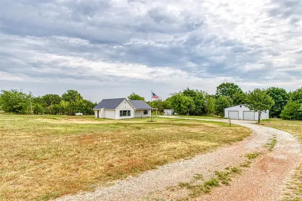 22355 Davis DR, Earlsboro, OK 74840